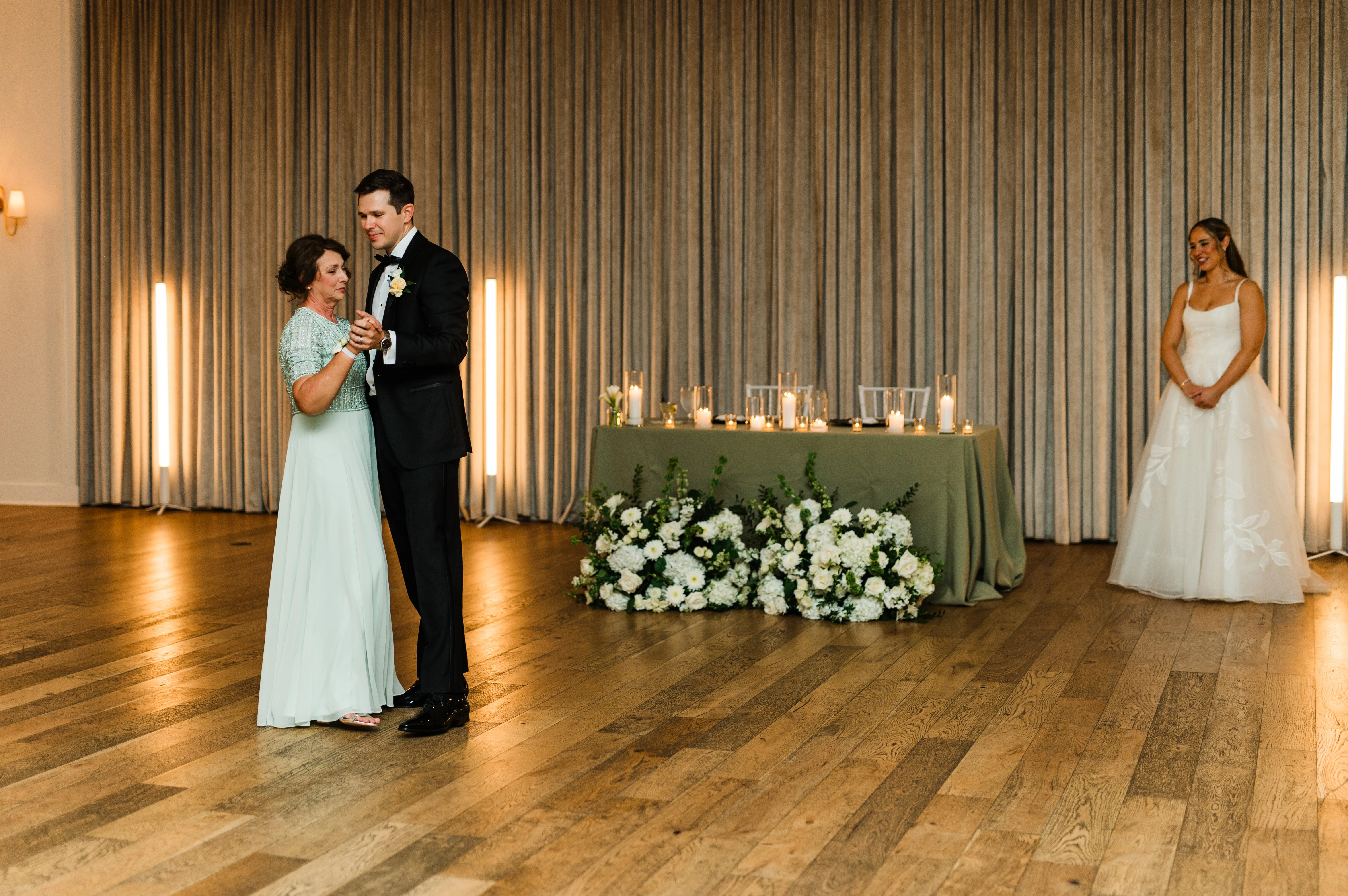 Reception photo 30